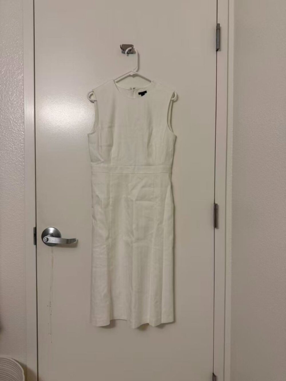 Sleeveless Sheath Midi White Dress (Size 6)